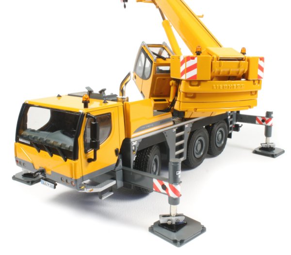 Liebherr LTM1050-3.1 Mobile Crane