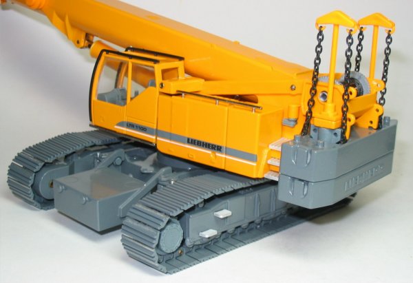 Liebherr LTR1100 Tracked Telescopic Crane