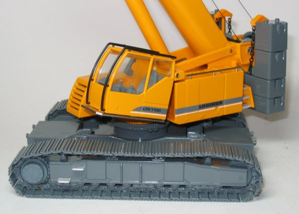Liebherr LTR1100 Tracked Telescopic Crane