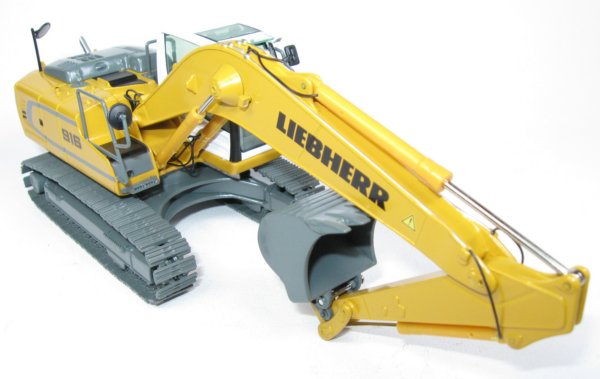 Liebherr R916 Advance