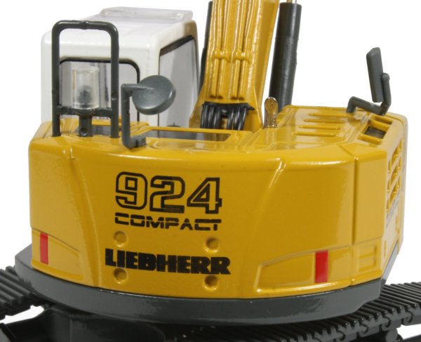 Liebherr R924 Compact tracked excavator