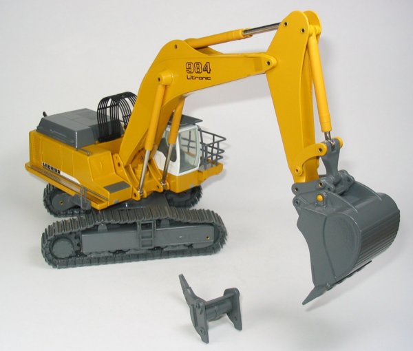 Liebherr R984C with quick coupler, bucket and ripper tooth