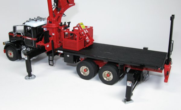 National 1300H in Mammoet livery