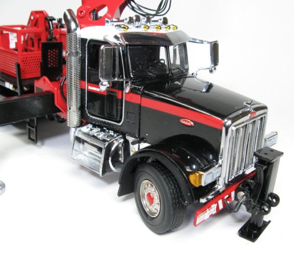 National 1300H in Mammoet livery