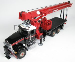 Mammoet 1300H on Peterbilt Chassis