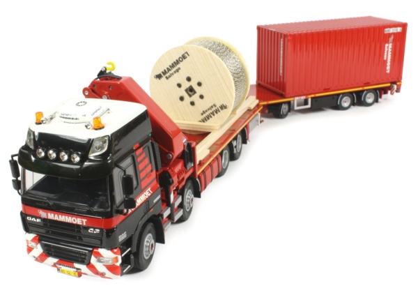 DAF CF85 Truck with Trailer