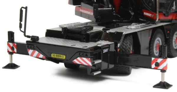 Liebherr LTC1045 Mobile Crane in Mammoet Colours