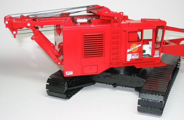 In Authentic Manitowoc Red In 1/87th Scale. Crane Lifting Chain Set 