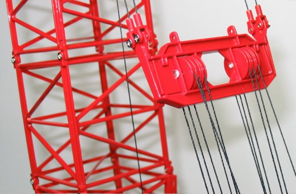 Manitowoc 4100 lift crane