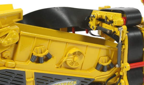 Keestrack Frontier tracked screener