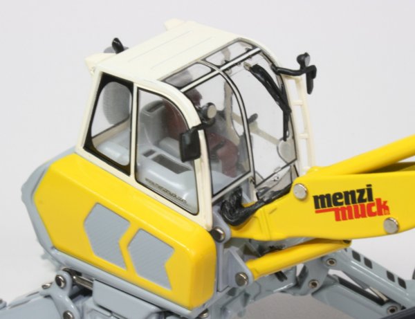 Menzi Muck A91 P-Matic 4x4 Excavator