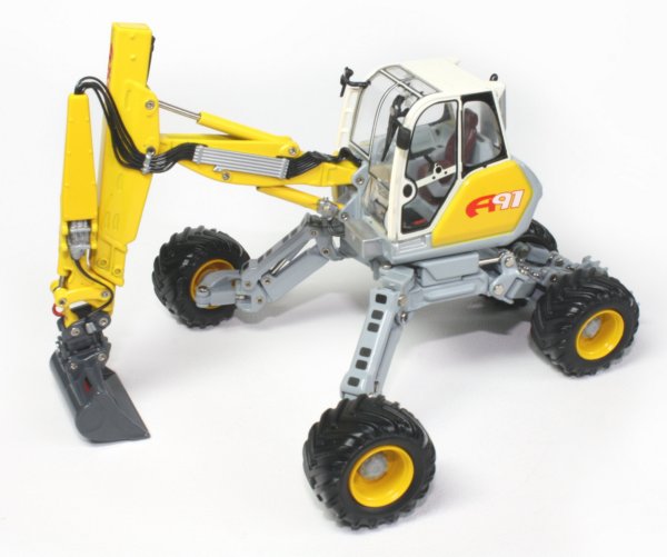 Menzi Muck A91 P-Matic 4x4 Excavator
