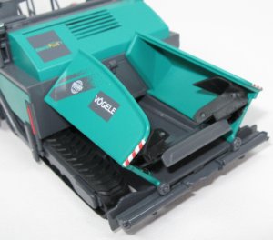 Vogele Vision 5200-2 Tracked Paver