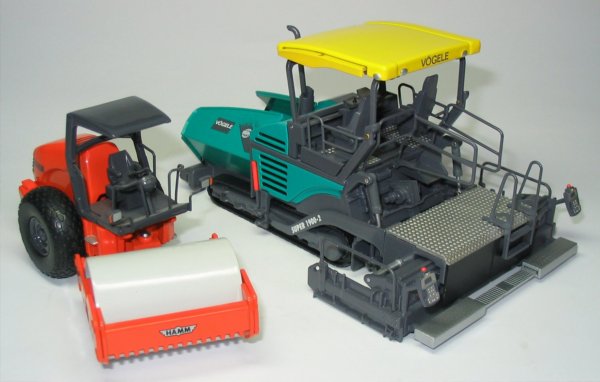 Vogele Super 1900-2 Tracked Paver