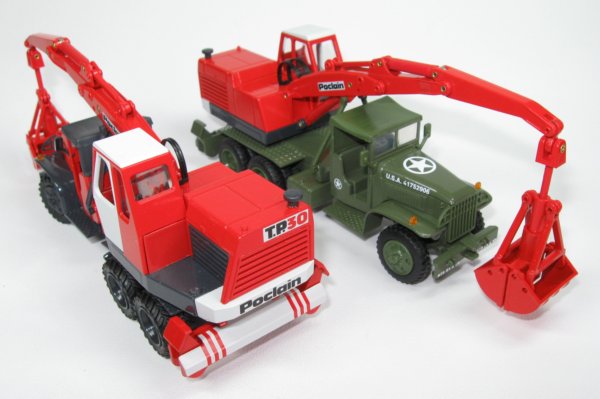 Poclain TP30 on U.S Army GMC Chassis