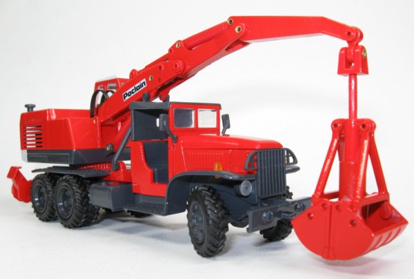 Poclain TP30 on GMC Chassis
