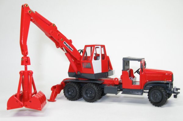 Poclain TP30 on GMC Chassis