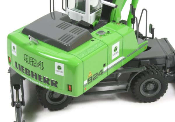 Liebherr A924C