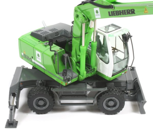 Liebherr A924C