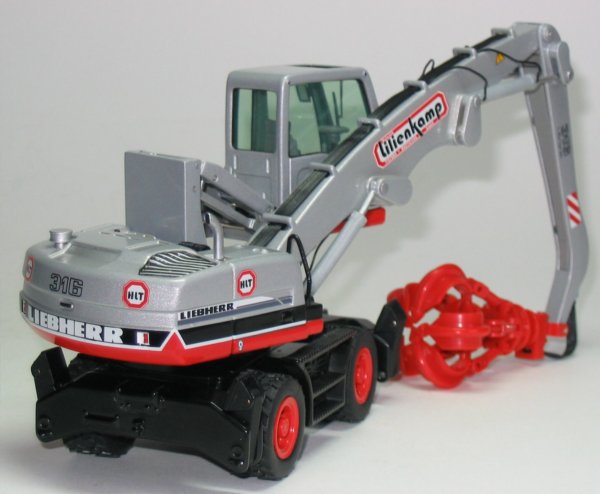 Liebherr A316 scrap handler in Lilienkamp livery
