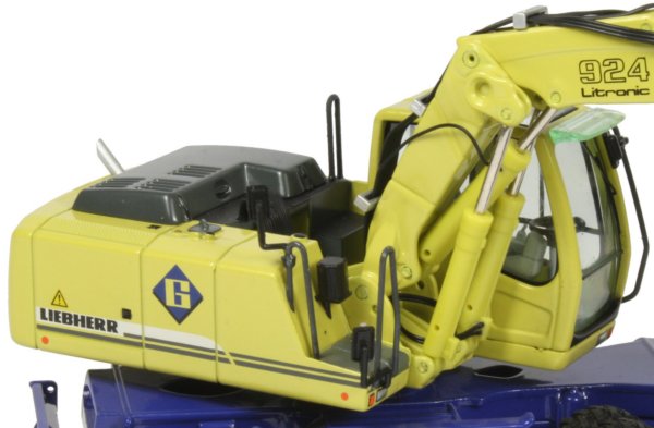 Liebherr A924C Wheeled Excavator