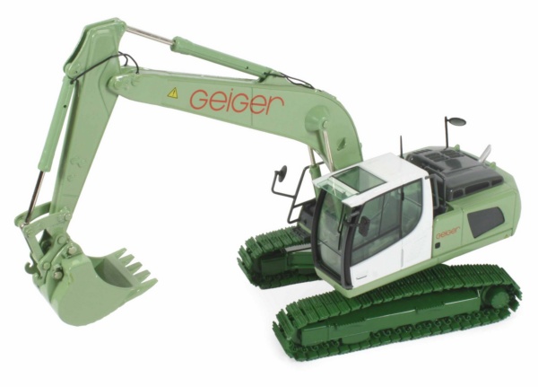 Liebherr R916 Tracked Excavator