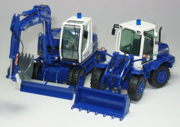 Liebherr A309 and L510 in "THW" livery