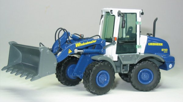 Liebherr L510 wheel loader in "Winkelmaier" livery