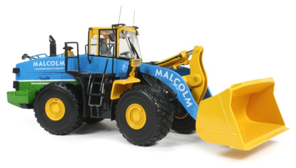 Komatsu WA500 Wheel Loader