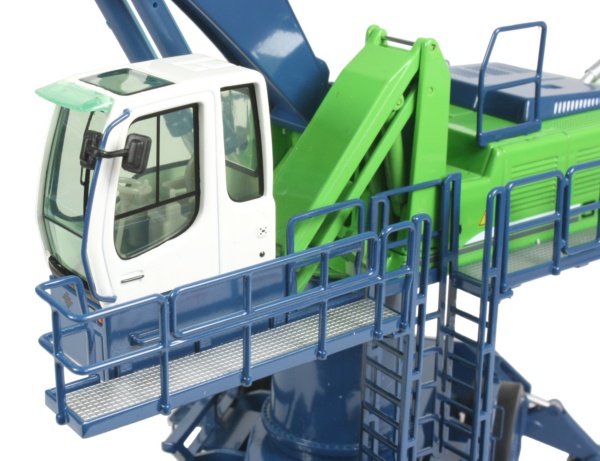 Liebherr A954C High Rise material handler