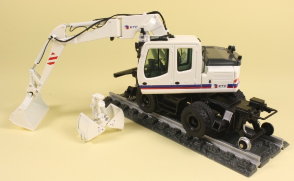 Liebherr A900C ZW Road Rail Excavator