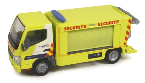 Mitsubishi Canter Safety Car