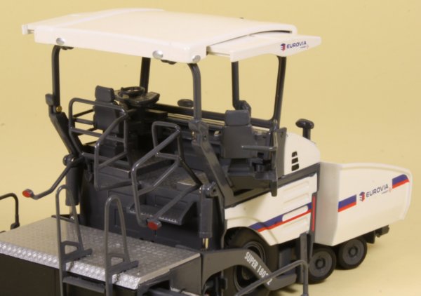 Voegele Super 1803-2 Wheeled Paver