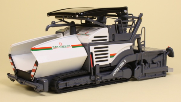 Vogele Super 1900-2, Jean Lefebvre