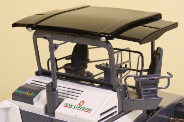 Vogele Super 1900-2, Jean Lefebvre