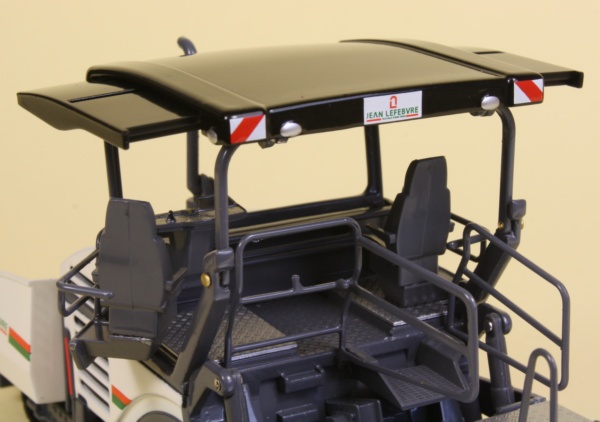 Vogele Super 1900-2, Jean Lefebvre