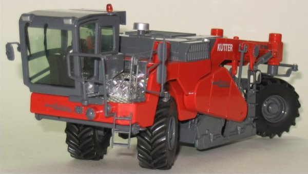 Wirtgen WR2000 recycler in "Kutter" livery