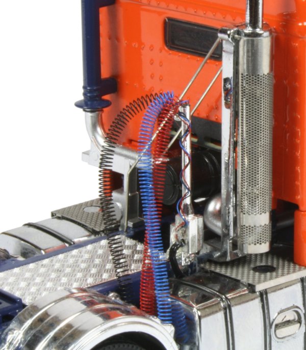 Drake 4x8 Swing Wing Trailer with Kenworth K200