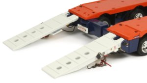 Drake 4x8 Swing Wing Trailer with Kenworth K200