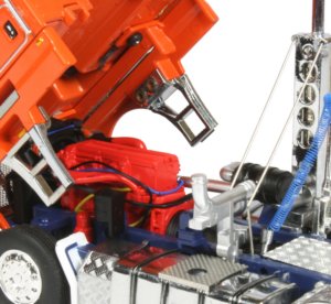 Drake 4x8 Swing Wing Trailer with Kenworth K200