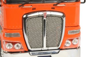 Drake 4x8 Swing Wing Trailer with Kenworth K200