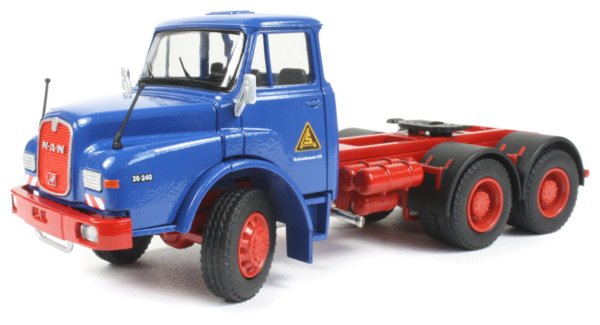 MAN DHAS 24.240 3-axle Truck with 2-axle Low Loader