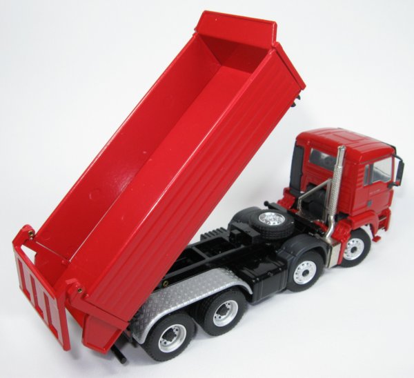 MAN 4-axle dump truck