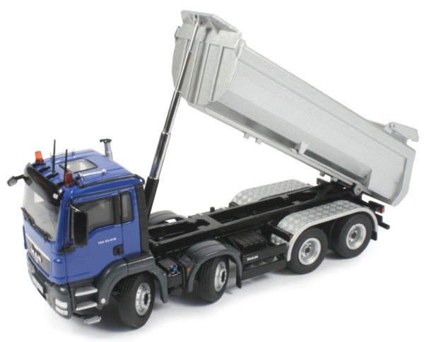 MAN TGS 4-axle Tipper with Halfpipe Body