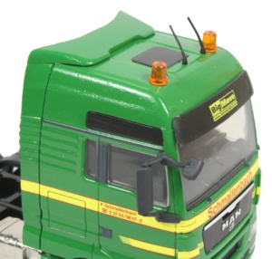 MAN TGX with Nooteboom 3XL Teletrailer