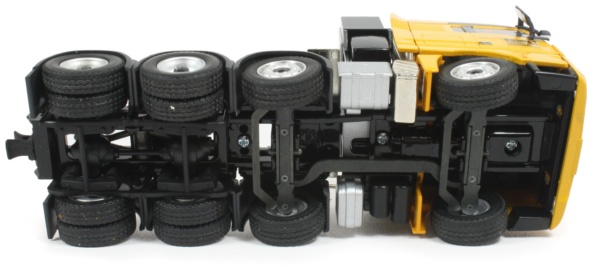 MAN TGX XXL with Goldhofer Drop-Centre Trailer