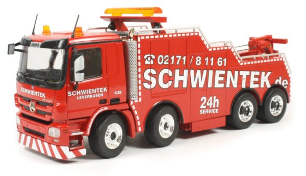 Actros 8x4 with Brechtel Recovery Body