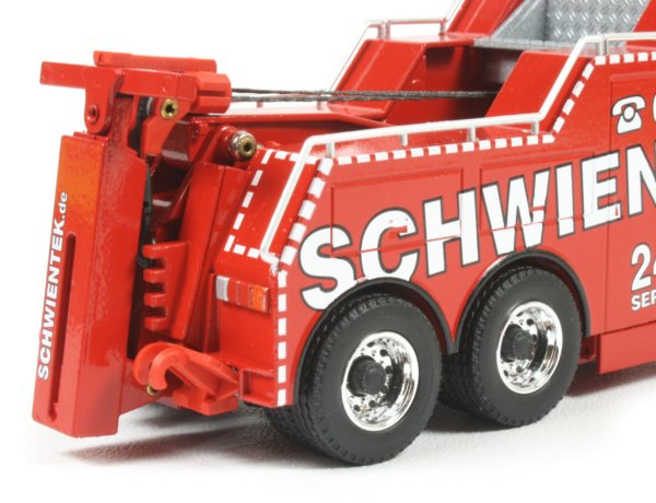 Actros 8x4 with Brechtel Recovery Body