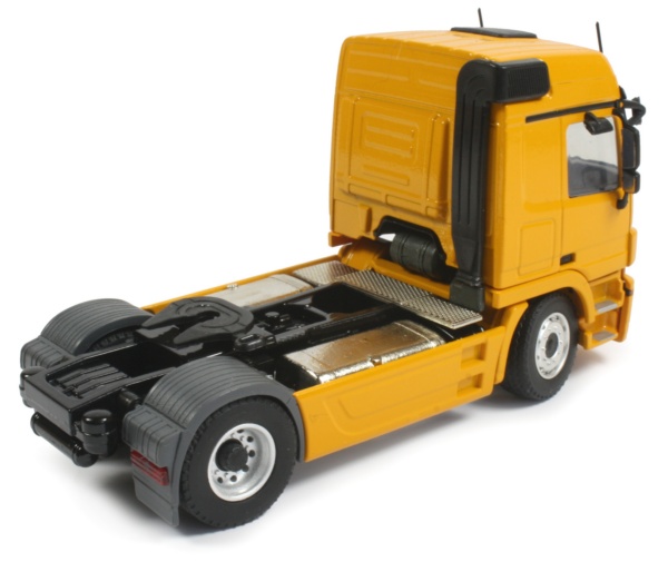 Actros Tractor with 3-axle Box Trailer