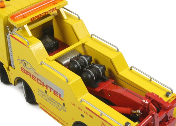 Actros MP3 with Brechtel recovery body